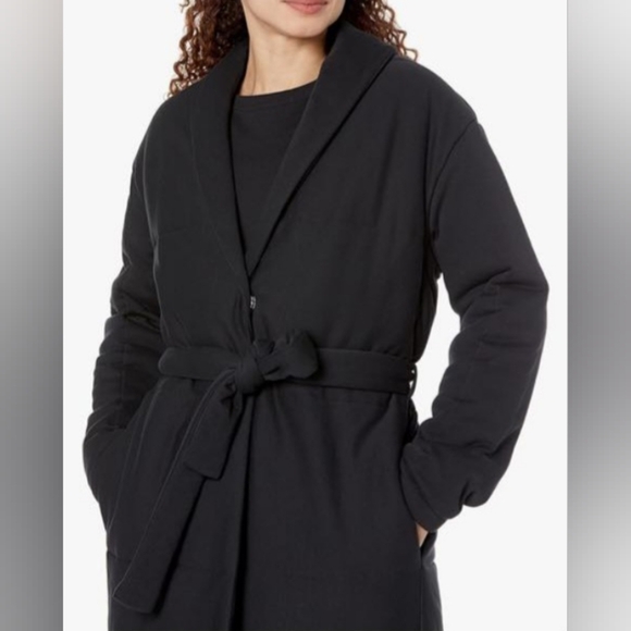 Amazon Essentials NWT Women's Relaxed-Fit Cotton PaddedHome Coat Black Size XXL - Picture 1 of 10